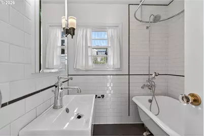 4225 SE Woodward St, Portland, OR 97206 - Photo 21