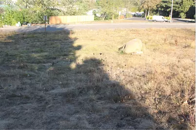 2075 NE 240th Ave, Wood Village, OR 97060 - Photo 23