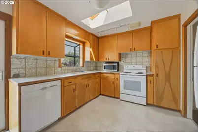 321 W 21st St, The Dalles, OR 97058 - Photo 17