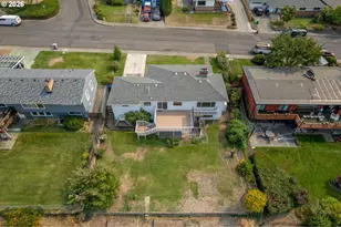 321 W 21st St, The Dalles, OR 97058 - Photo 3