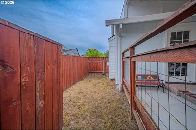 1351 N Monroe St, Lafayette, OR 97127 - Photo 5