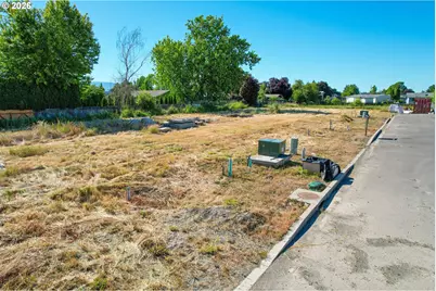 790 Monarch Way, Harrisburg, OR 97446 - Photo 5