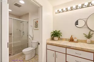205 S Montgomery St, Portland, OR 97201 - Photo 27