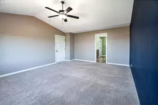 2000 NE Summit Dr, Albany, OR 97321 - Photo 19