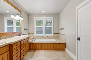 11498 SE Painted Hills Ct, Happy Valley, OR 97086 - Photo 23