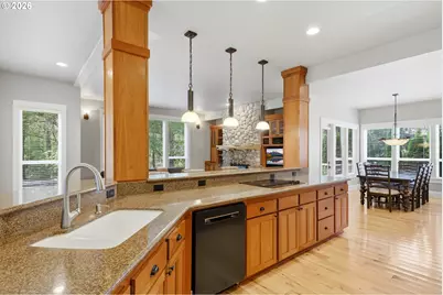 11498 SE Painted Hills Ct, Happy Valley, OR 97086 - Photo 9