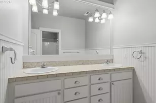 11498 SE Painted Hills Ct, Happy Valley, OR 97086 - Photo 37