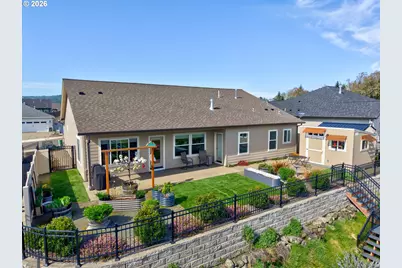 888 Medina Ave, Sutherlin, OR 97479 - Photo 5