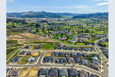 888 Medina Ave, Sutherlin, OR 97479 - Photo 43