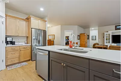 888 Medina Ave, Sutherlin, OR 97479 - Photo 19