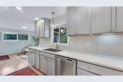 1825 SW Glenview Ave, Portland, OR 97225 - Photo 13
