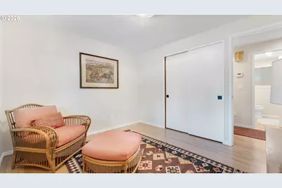 1825 SW Glenview Ave, Portland, OR 97225 - Photo 29