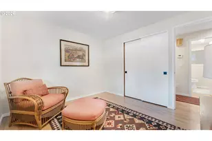 1825 SW Glenview Ave, Portland, OR 97225 - Photo 29