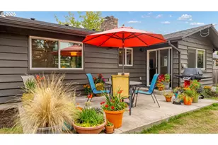 1825 SW Glenview Ave, Portland, OR 97225 - Photo 33