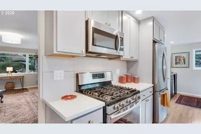 1825 SW Glenview Ave, Portland, OR 97225 - Photo 15