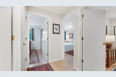 1825 SW Glenview Ave, Portland, OR 97225 - Photo 21