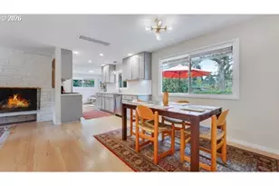 1825 SW Glenview Ave, Portland, OR 97225 - Photo 11