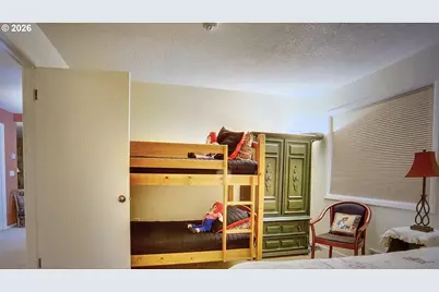 68651 E Bowmans Cir, Welches, OR 97067 - Photo 13