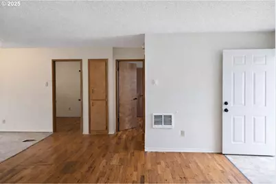 10323 NE 58th St, Vancouver, WA 98662 - Photo 3