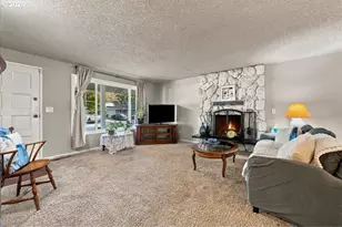 60 NE 23rd St, Gresham, OR 97030 - Photo 11