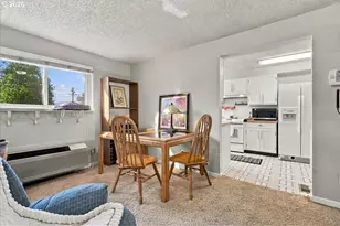 60 NE 23rd St, Gresham, OR 97030 - Photo 17