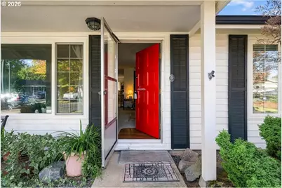 60 NE 23rd St, Gresham, OR 97030 - Photo 3