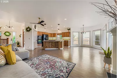 3902 NE 203rd Ave, Fairview, OR 97024 - Photo 9