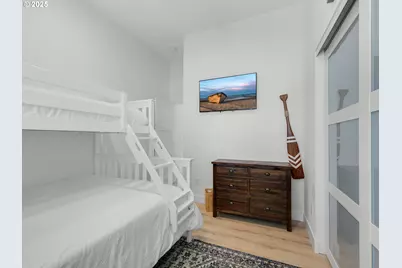 210 15th Ave, Seaside, OR 97138 - Photo 7