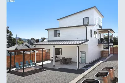 210 15th Ave, Seaside, OR 97138 - Photo 43