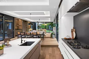 1120 S Military Rd, Portland, OR 97219 - Photo 15