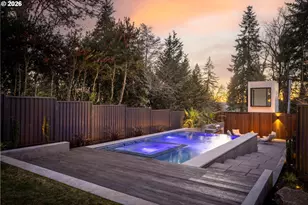 1120 S Military Rd, Portland, OR 97219 - Photo 21