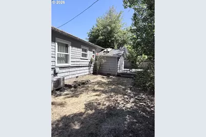 2461 Potter St, Eugene, OR 97405 - Photo 5