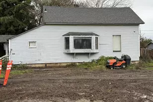 835 Anderson Ln, Springfield, OR 97477 - Photo 3