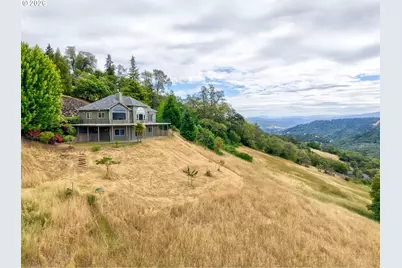 215 Eagle Dr, Roseburg, OR 97471 - Photo 43