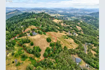 215 Eagle Dr, Roseburg, OR 97471 - Photo 45