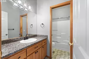 215 Eagle Dr, Roseburg, OR 97471 - Photo 31