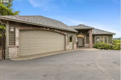 215 Eagle Dr, Roseburg, OR 97471 - Photo 3
