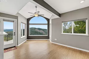 215 Eagle Dr, Roseburg, OR 97471 - Photo 7