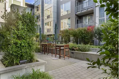 1125 NW 9th Ave #410, Portland, OR 97209 - Photo 21