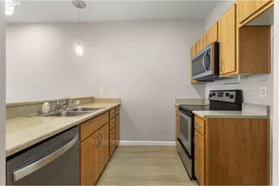 1125 NW 9th Ave #410, Portland, OR 97209 - Photo 11