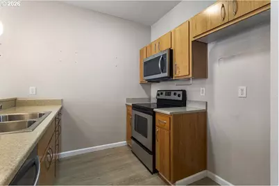 1125 NW 9th Ave #410, Portland, OR 97209 - Photo 13