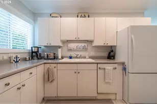 875 Elmira Ave, Bandon, OR 97411 - Photo 23
