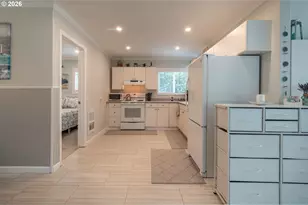875 Elmira Ave, Bandon, OR 97411 - Photo 21