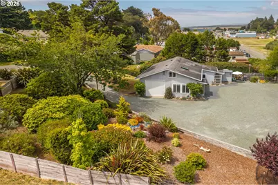 875 Elmira Ave, Bandon, OR 97411 - Photo 3