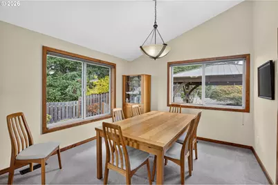 18340 SW Monte Verdi Blvd, Beaverton, OR 97007 - Photo 9