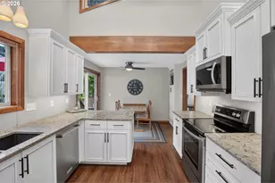 18340 SW Monte Verdi Blvd, Beaverton, OR 97007 - Photo 11