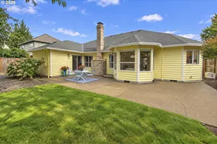 672 NE Valarie Ct, Hillsboro, OR 97124 - Photo 45