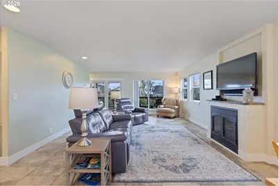 4486 SW Beach Ave, Lincoln City, OR 97367 - Photo 7