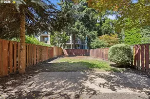 1153 NE Arroyo Ave, Hillsboro, OR 97006 - Photo 35