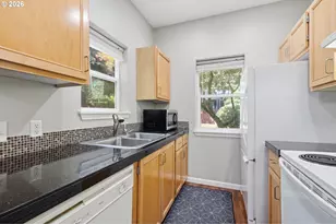 1153 NE Arroyo Ave, Hillsboro, OR 97006 - Photo 15